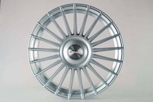 Le Mans Arctic Silver 18 x 8 | 5×100 | – Closed Cap