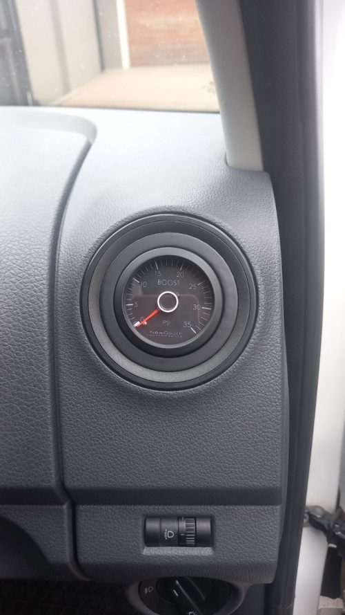 New South Performance VW Mk6 White 35 PSI Boost Gauge